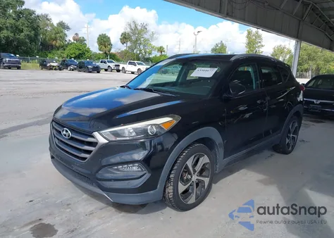 2016 Hyundai Tucson Sport z USA, uszkodzony, nr VIN KM8J33A23GU182014